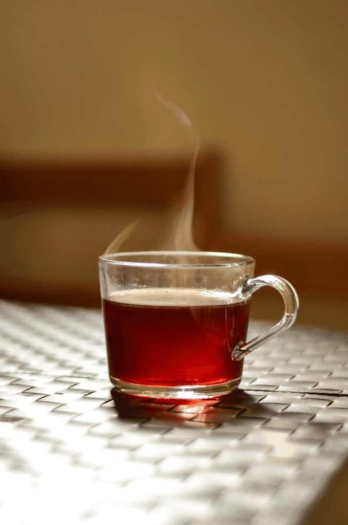 Cistus Tee in einer Tasse