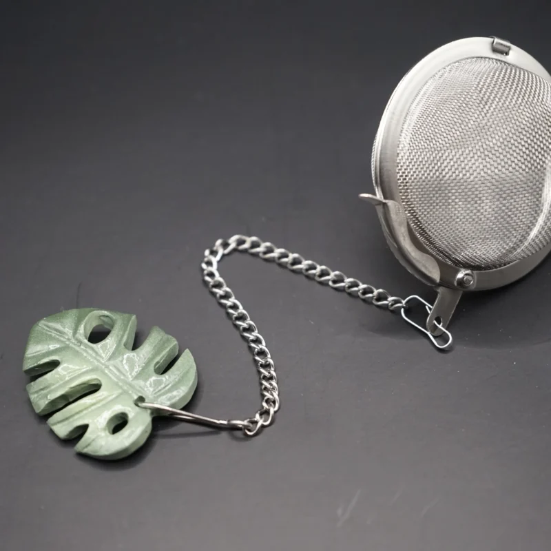 Tea Strainer Ball "Monstera"
